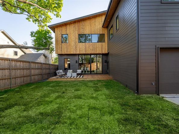 7115  Casa Loma Avenue , Dallas Texas 75214