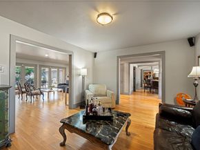 3878  Duchess Trail , Dallas Texas 75229