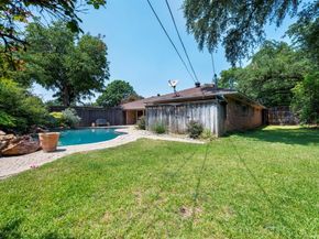 3878  Duchess Trail , Dallas Texas 75229