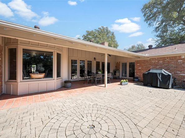 3878  Duchess Trail , Dallas Texas 75229