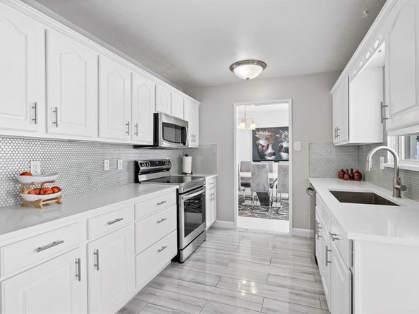 3910  Acorn Green Drive , Garland Texas 75043