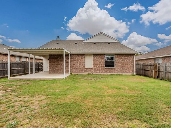 2720  Brea Canyon Road , Fort Worth Texas 76108
