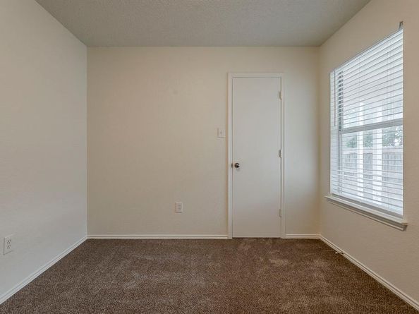 2720  Brea Canyon Road , Fort Worth Texas 76108
