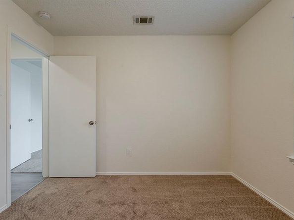 2720  Brea Canyon Road , Fort Worth Texas 76108