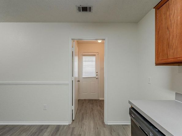 2720  Brea Canyon Road , Fort Worth Texas 76108