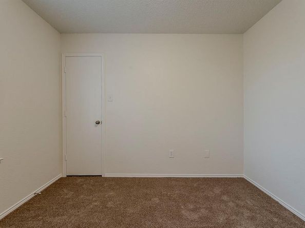 2720  Brea Canyon Road , Fort Worth Texas 76108