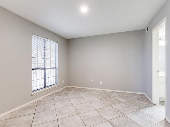 5801  Marvin Loving Drive  312, Garland Texas 75043