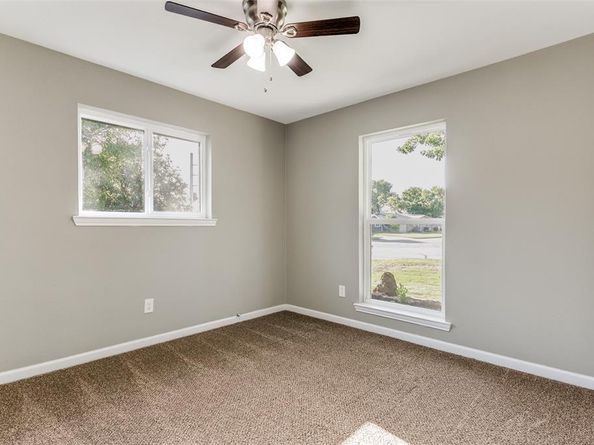 1017  Easy Street , Grapevine Texas 76051