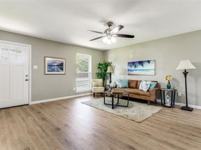 1017  Easy Street , Grapevine Texas 76051