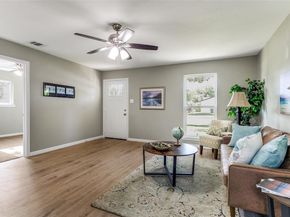 1017  Easy Street , Grapevine Texas 76051