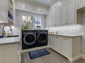 7130  Brookcove Lane , Dallas Texas 75214