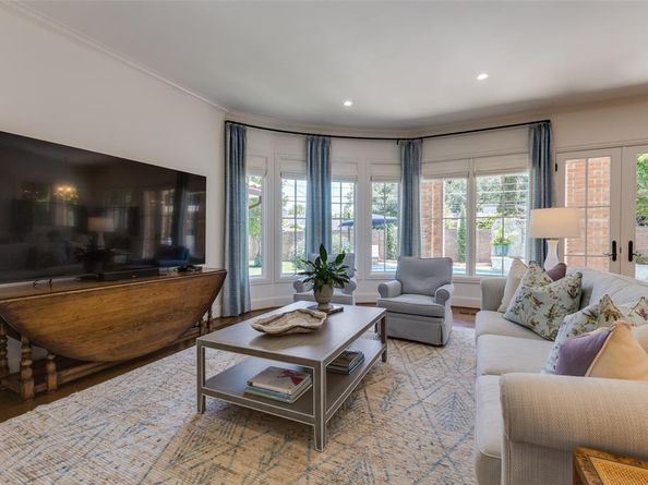 7130  Brookcove Lane , Dallas Texas 75214