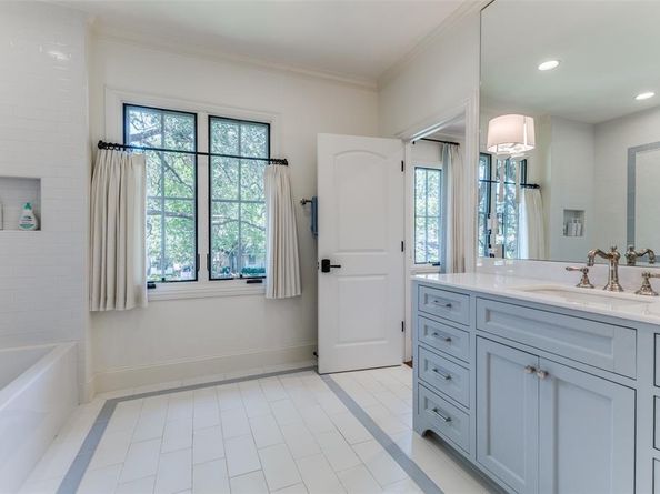 7130  Brookcove Lane , Dallas Texas 75214
