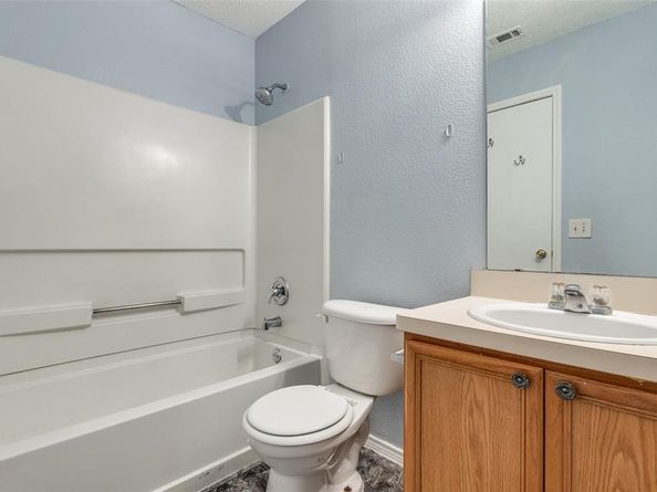 1338  Hardned Lane , Dallas Texas 75217