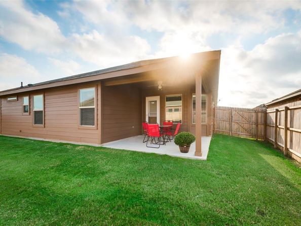 8836  Poynter Street , Fort Worth Texas 76123