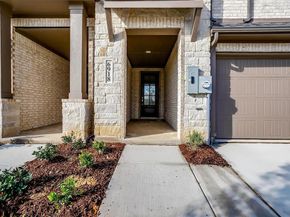 6820  Neals Way , Arlington Texas 76001