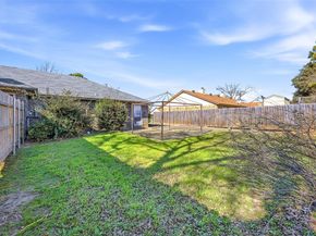 2910  Penny Lane , Euless Texas 76039