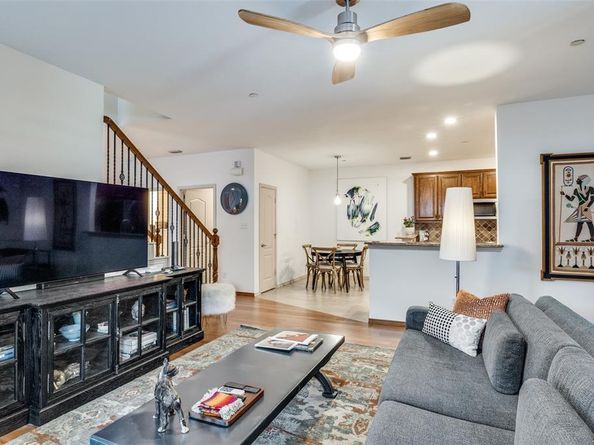 2212  Paige Court , Carrollton Texas 75006