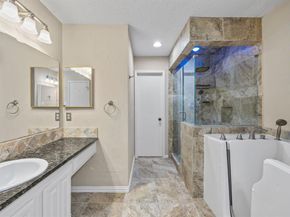 7933  Waterside Trail , Fort Worth Texas 76137