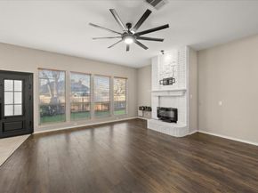 1409  Spinnaker Lane , Azle Texas 76020