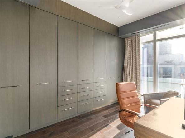 1918  Olive Street  3403, Dallas Texas 75201