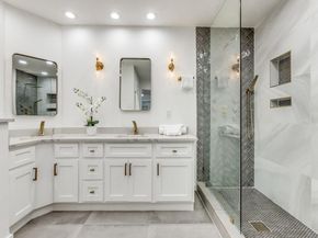 6826  Town Bluff Drive , Dallas Texas 75248