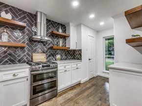 6826  Town Bluff Drive , Dallas Texas 75248