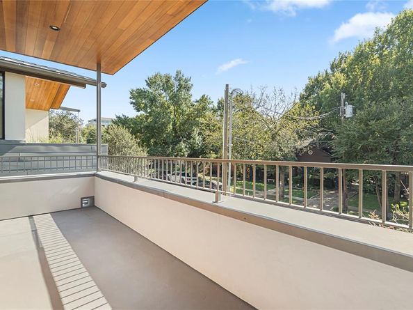 3619  Springbrook  , Dallas Texas 75205