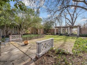 2410  Halloran Street , Fort Worth Texas 76107