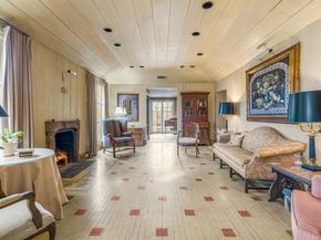 2410  Halloran Street , Fort Worth Texas 76107