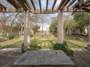 2410  Halloran Street , Fort Worth Texas 76107