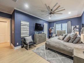 7333  Valley View Lane  902, Dallas Texas 75240