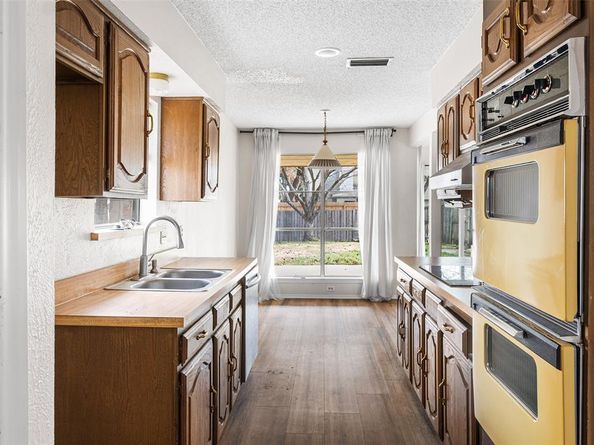 3405  Brook Glen Drive , Garland Texas 75044