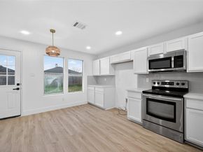 4241  Meadowknoll Drive , Fort Worth Texas 76123