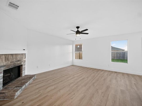 4241  Meadowknoll Drive , Fort Worth Texas 76123