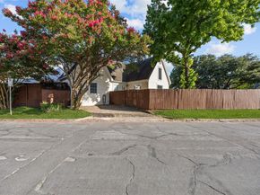 2626  Madera Street , Dallas Texas 75206