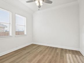 208  Bristol Lane , Azle Texas 76020