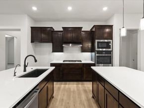 208  Bristol Lane , Azle Texas 76020