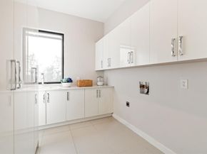 10225  Betty Jane Lane , Dallas Texas 75229