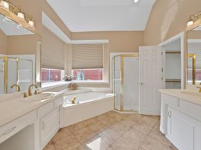 5605  Bailey Court , Arlington Texas 76017