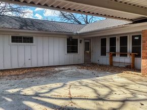 3801  Halifax Court , Arlington Texas 76013