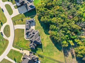 1889  Creekview Court , Argyle Texas 76226