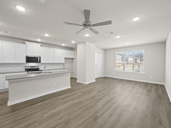 236  Wagon Spoke Way  17, Fort Worth Texas 76120