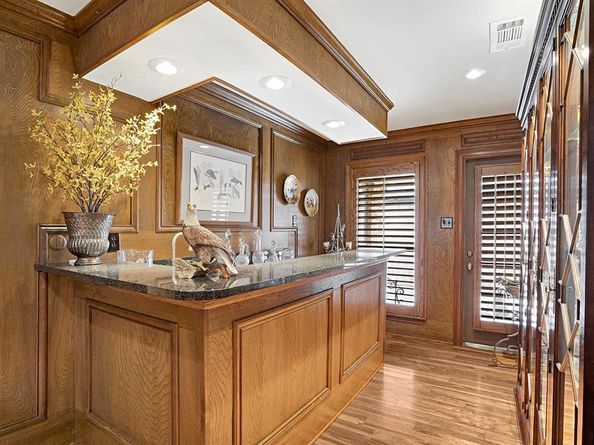 16046  Chalfont Circle , Dallas Texas 75248