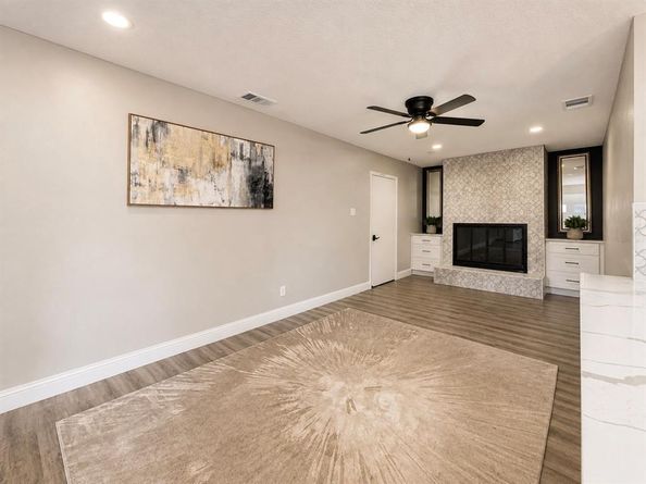 102 E Highland Drive , Irving Texas 75062