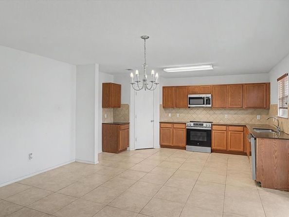 821  Green Heath Avenue , Fort Worth Texas 76120