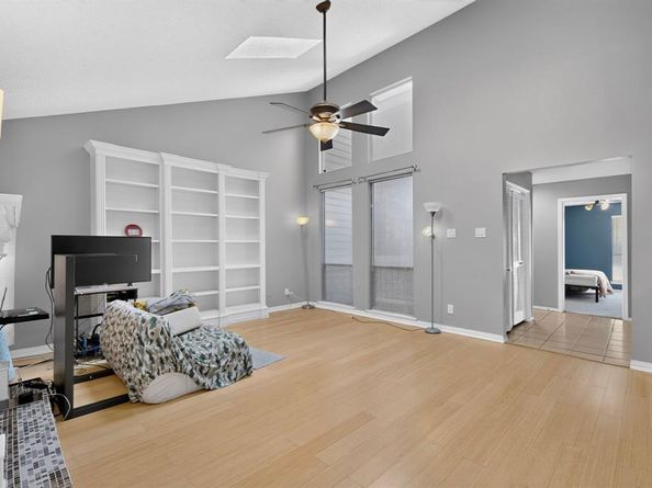 5750  Phoenix Drive  6, Dallas Texas 75231