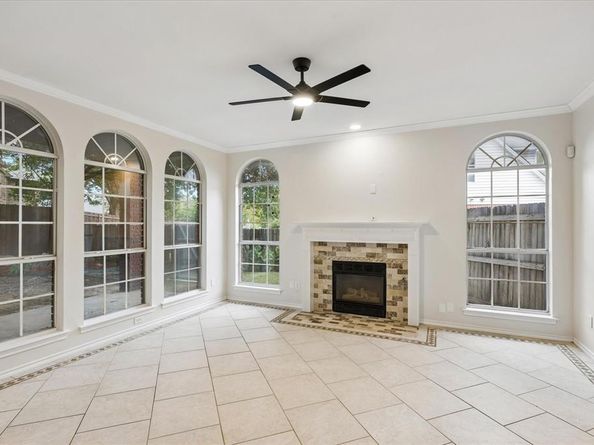 6300  Fox Hunt Drive , Arlington Texas 76001