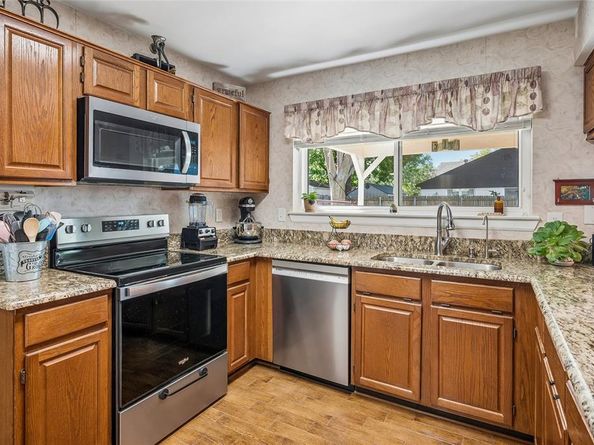 1219  Berkley Drive , Grapevine Texas 76051