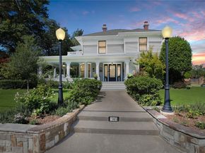 705 N College Street , McKinney Texas 75069